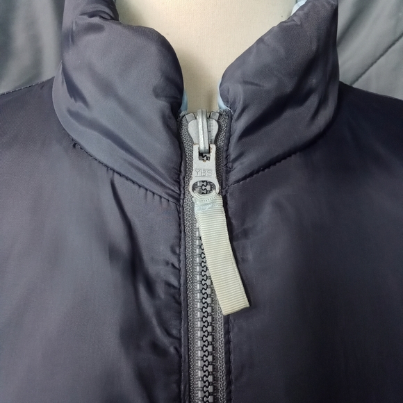 St. John's Bay Reversible Puffer Vest Light Blue & Grey Down Feathers Size Large - Picture 8 of 16